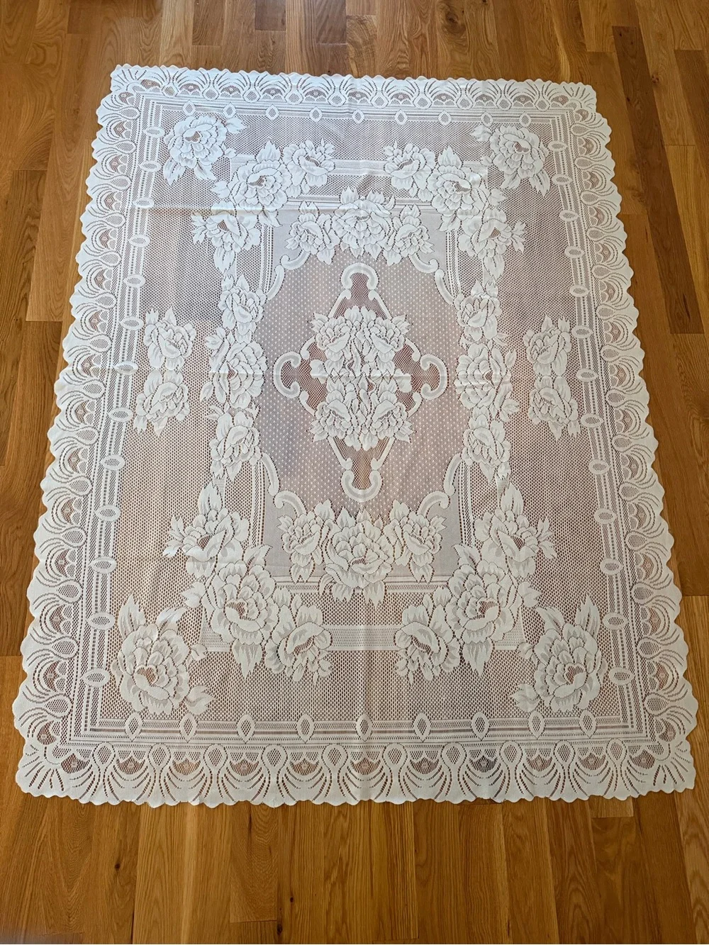 Vintage Lace Floral Tablecloth